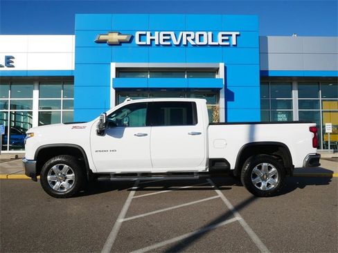 Used 2023 Chevrolet Silverado 2500 LTZ w/ LTZ Premium Package image 4