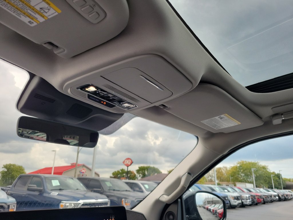 Certified 2025 Lincoln Navigator L Reserve AWD/4WD image 29