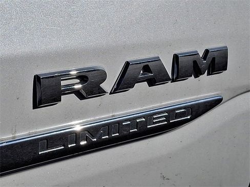 Used 2020 RAM 1500 Limited image 9
