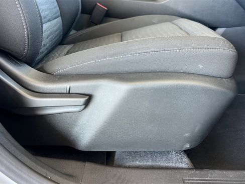 Used 2025 Chevrolet Equinox LT image 27