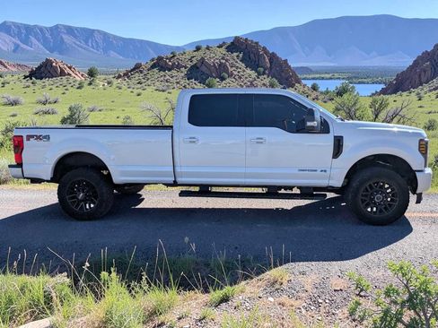 Used 2019 Ford F350 Lariat AWD/4WD image 7