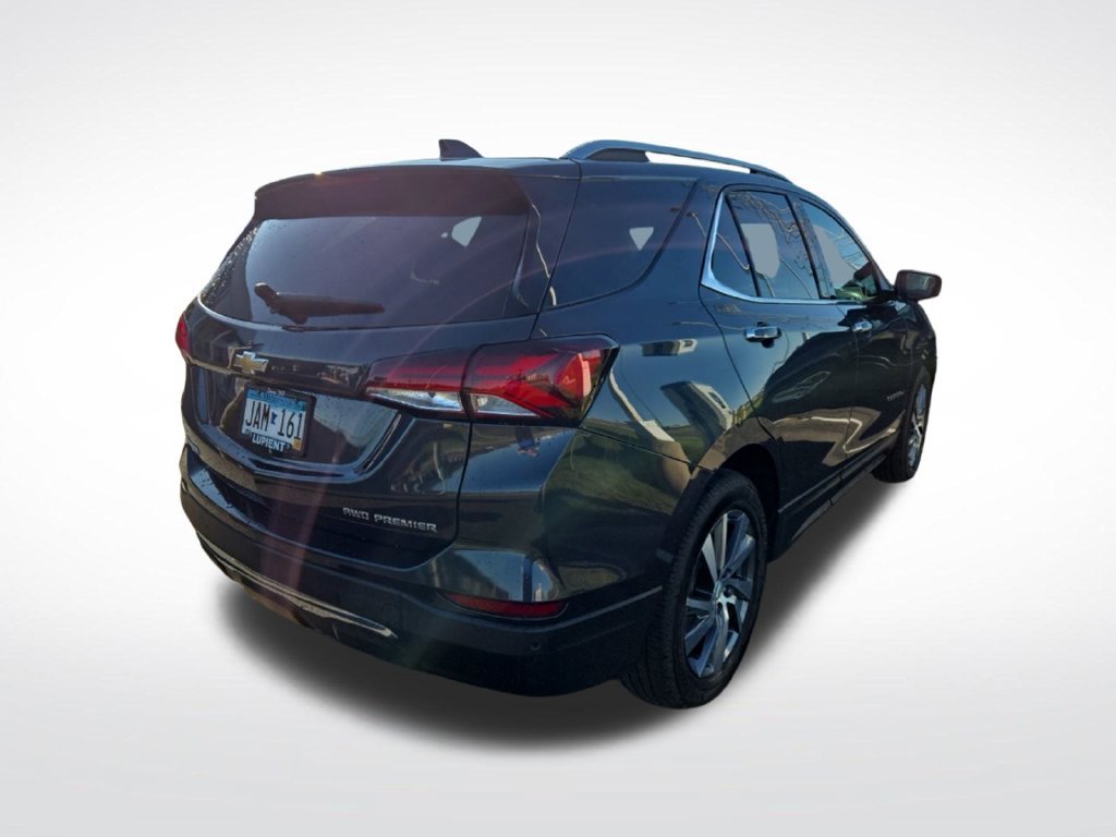 Used 2022 Chevrolet Equinox Premier AWD/4WD image 3