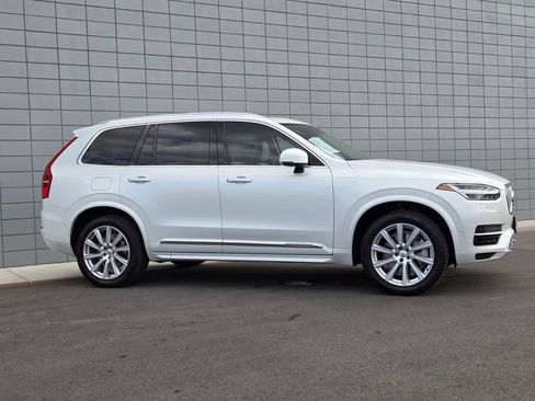 Used 2017 Volvo XC90 T8 Inscription w/ Vision Package AWD/4WD image 7