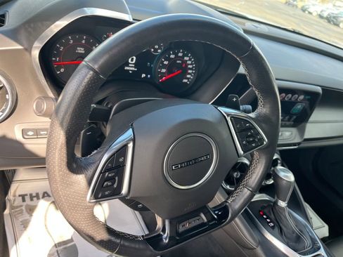 Used 2017 Chevrolet Camaro SS image 10