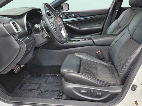 Used 2023 Nissan Maxima SR w/ Sport Mat Group FWD image 7