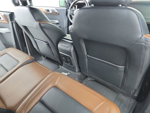 Used 2023 Ford Bronco Outer Banks image 11