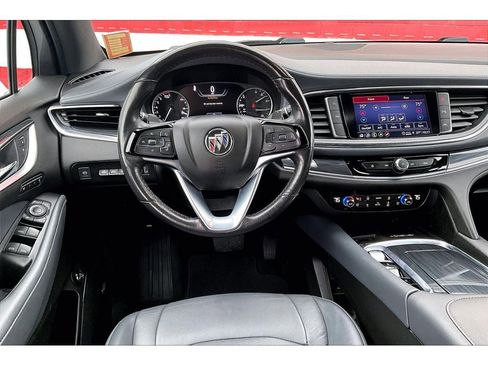 Used 2022 Buick Enclave Premium image 6