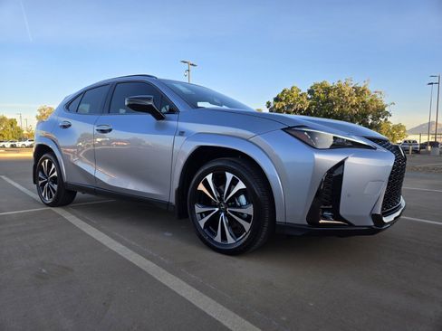 New 2026 Lexus UX 300h AWD image 2