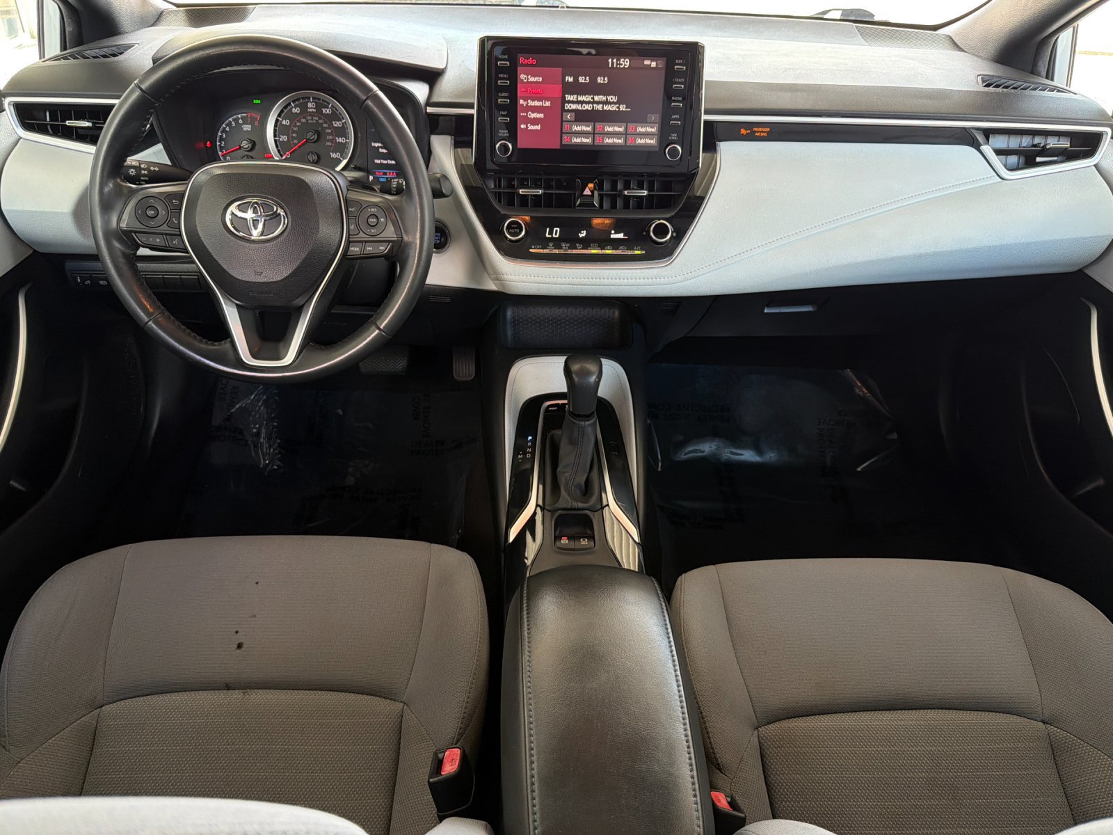 Used 2020 Toyota Corolla SE w/ SE Premium Package FWD image 12