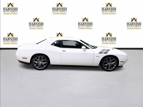 Used 2015 Dodge Challenger R/T w/ Quick Order Package 28B R/T image 5