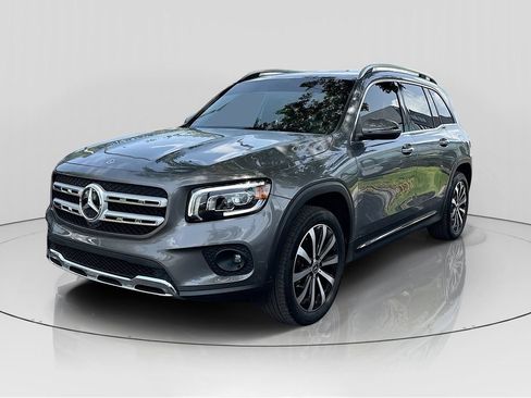 Used 2022 Mercedes-Benz GLB 250 image 3