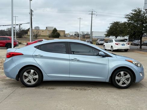 Used 2013 Hyundai Elantra GLS w/ Preferred Pkg image 6