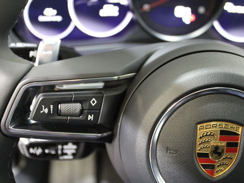 Used 2023 Porsche Panamera Platinum Edition image 37