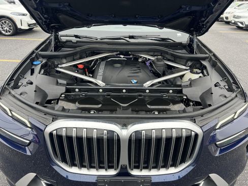 Used 2023 BMW X7 xDrive40i w/ Executive Package image 29