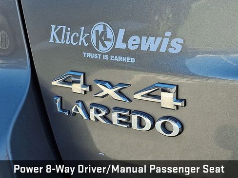 Used 2013 Jeep Grand Cherokee Laredo w/ Laredo E Group AWD/4WD image 34