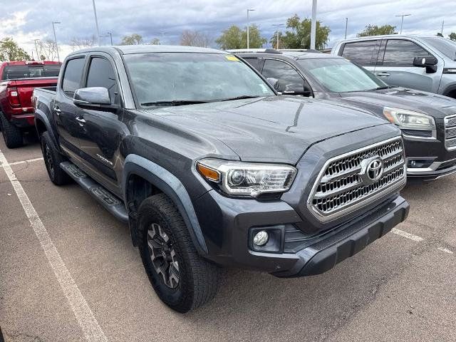Used 2016 Toyota Tacoma TRD Off-Road AWD/4WD image 1
