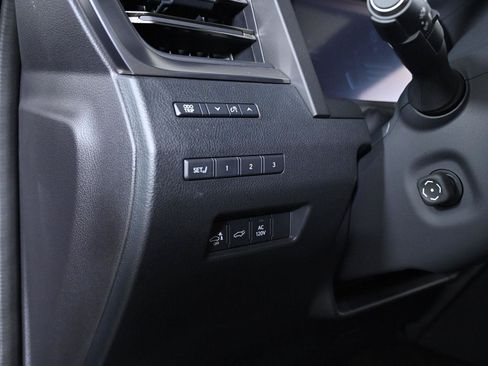 Used 2024 Lexus GX 550 AWD/4WD image 24