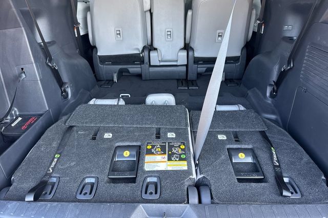 Certified 2026 Toyota Sienna XLE FWD image 20