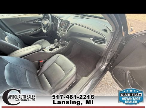 Used 2017 Chevrolet Malibu LT w/ Leather Package FWD image 19