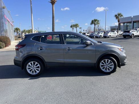 Used 2022 Nissan Rogue Sport S image 6