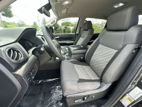 Used 2021 Toyota Tundra SR5 w/ SR5 Upgrade Package AWD/4WD image 14
