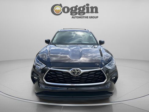 Used 2022 Toyota Highlander Limited image 10
