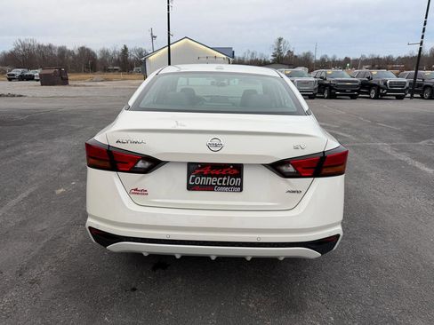 Used 2022 Nissan Altima 2.5 SV image 5