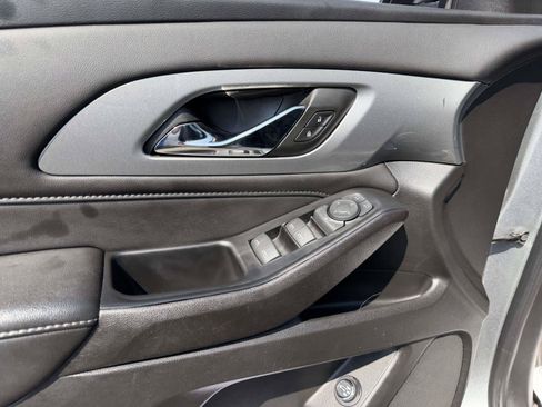 Certified 2023 Chevrolet Traverse LT AWD/4WD image 18