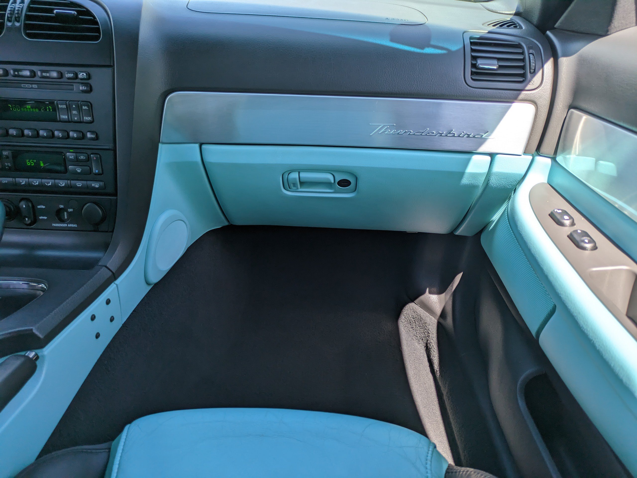Used 2002 Ford Thunderbird RWD image 18