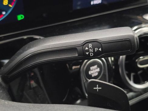 Used 2022 Mercedes-Benz GLA 250 4MATIC w/ Premium Package Lite image 15