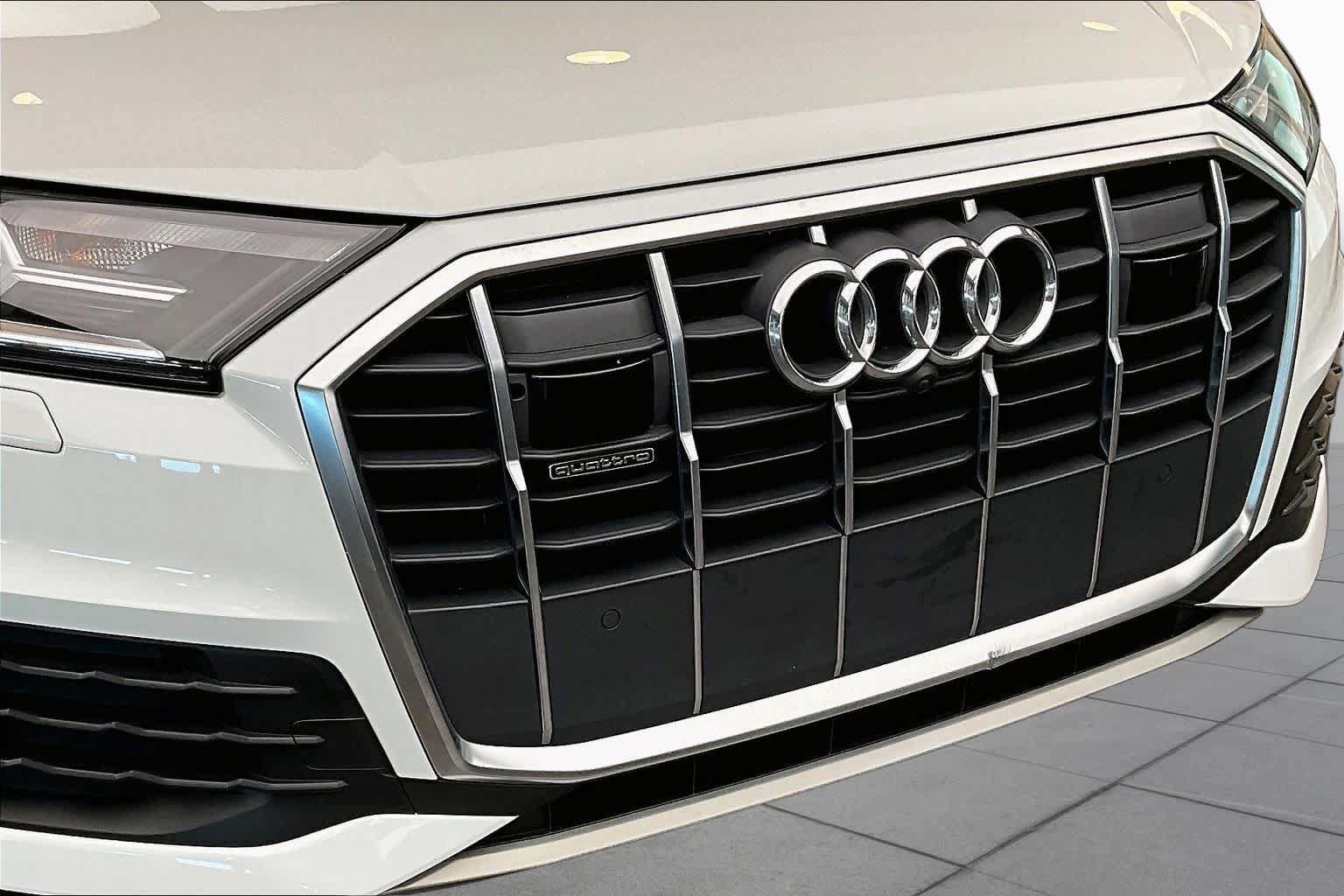 Used 2023 Audi Q7 2.0T Premium AWD/4WD image 31