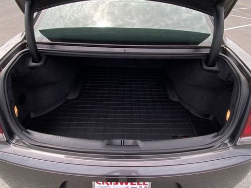 Used 2019 Chrysler 300 S RWD image 9