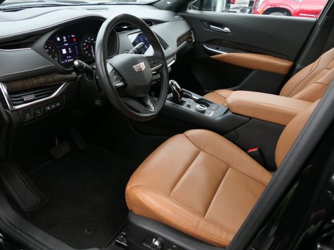 Certified 2023 Cadillac XT4 Premium Luxury w/ Technology Package FWD image 13