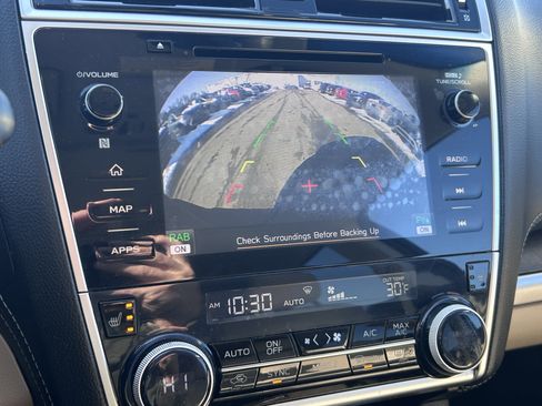 Used 2018 Subaru Outback 2.5i Limited image 13