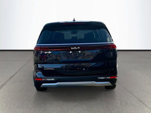 Certified 2024 Kia Carnival LX image 6