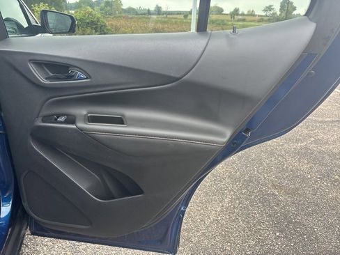 Used 2023 Chevrolet Equinox Premier image 20