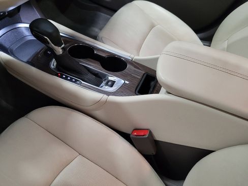 Used 2024 Chevrolet Malibu LT FWD image 26