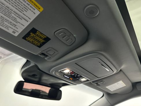 Certified 2021 Lincoln Corsair AWD w/ Premium Package image 30