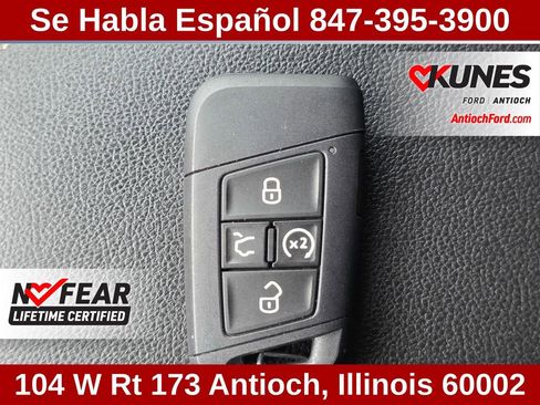 Used 2022 Volkswagen Tiguan SE R-Line image 62