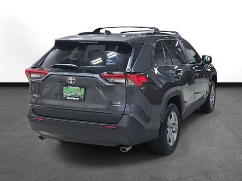 Used 2025 Toyota RAV4 XLE image 5