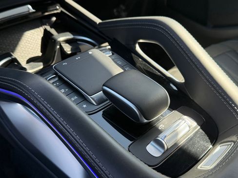 Used 2024 Mercedes-Benz GLE 63 AMG S w/ Driver Assistance Package image 38