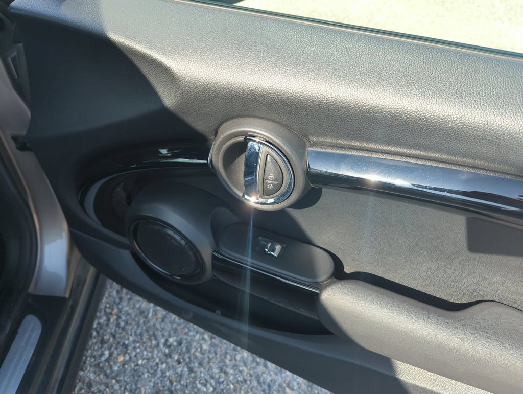 Used 2019 MINI Cooper Convertible FWD image 24