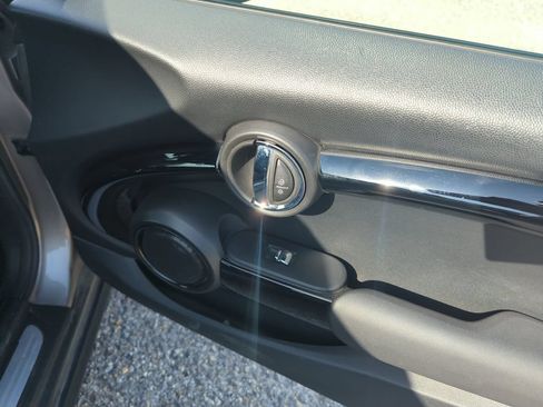 Used 2019 MINI Cooper Convertible FWD image 24