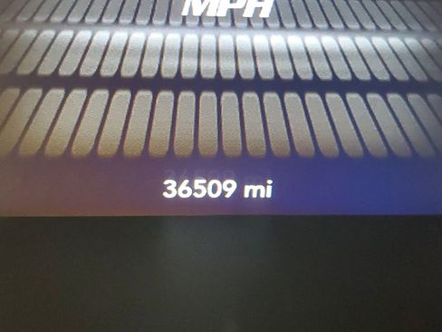 Used 2022 Dodge Challenger R/T Scat Pack RWD image 24
