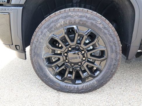 New 2026 GMC Sierra 2500 Denali w/ Denali Reserve Package AWD/4WD image 39