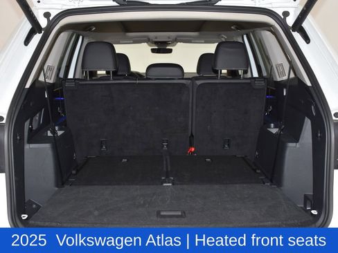 Used 2025 Volkswagen Atlas SEL AWD/4WD image 32