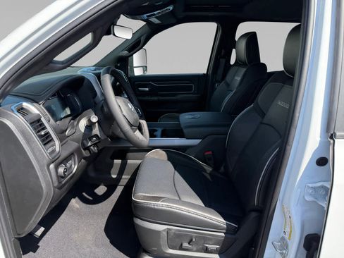New 2026 RAM 2500 Laramie w/ Night Edition AWD/4WD image 9