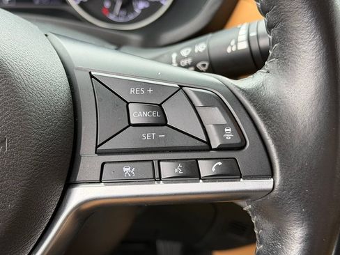 Used 2021 Nissan Sentra SV w/ SV Premium Package FWD image 17