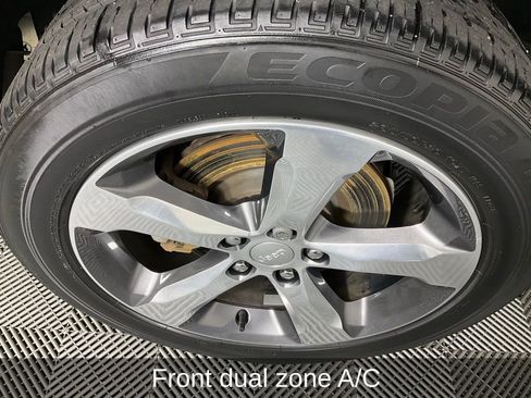 Certified 2021 Jeep Grand Cherokee L Limited w/ Luxury Tech Group II image 11