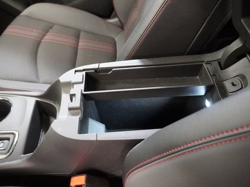 Certified 2023 Chevrolet Equinox RS FWD image 26